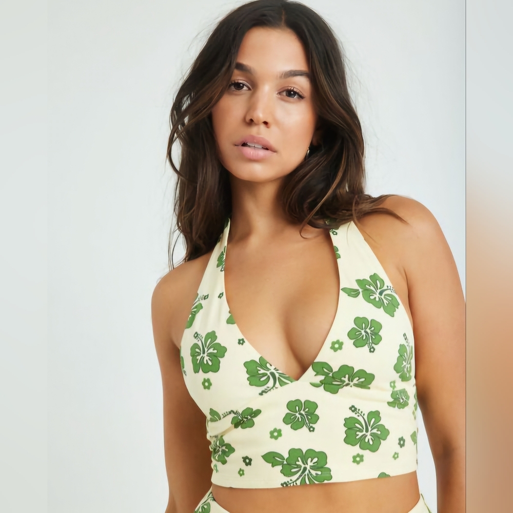 Garage Cream and Green Floral Hibiscus Rebecca Halter Top Womens Medium
